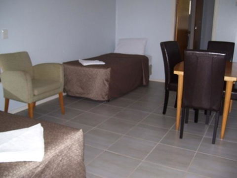 Glenwood Tourist Park & Motel - Melbourne 4u 12
