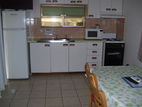 Glenwood Tourist Park & Motel - Melbourne 4u 24