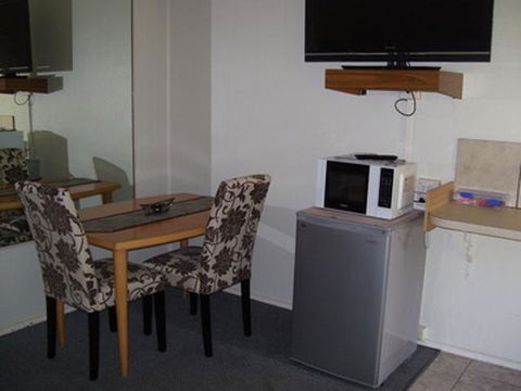 Glenwood Tourist Park & Motel - Melbourne 4u 10