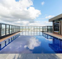 Japanese Style waterfront apt wt rooftop pool - Accommodation Melbourne