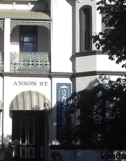 182 Anson Street - Melbourne 4u 6