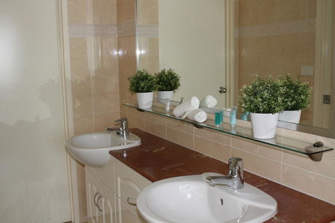 The Boathouse Resort Luxury Apartments - Accommodation Melbourne 18