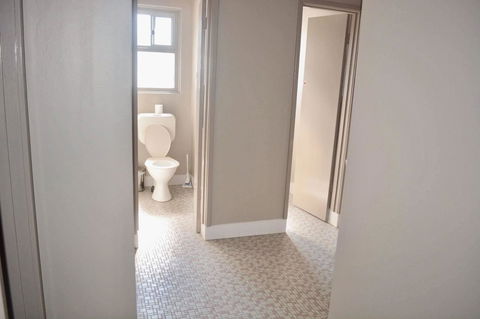 Commercial Hotel Motel Lithgow - Melbourne 4u 25
