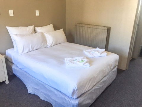 Commercial Hotel Motel Lithgow - Melbourne 4u 14