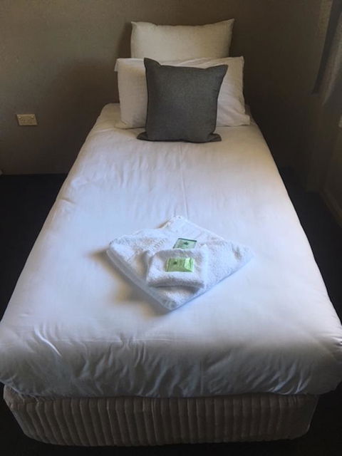 Commercial Hotel Motel Lithgow - Melbourne 4u 28