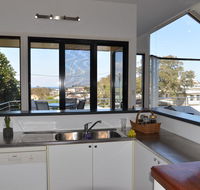 The Boat House - Accommodation Melbourne