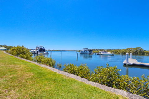 Boathouse Resort (Water Front) - Accommodation Melbourne 7