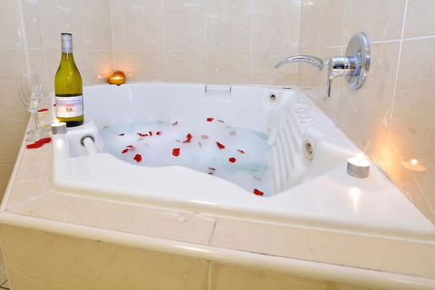 Boathouse Resort (Water Front) - Accommodation Melbourne 18