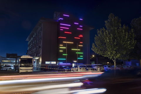 Mercure Albury - Accommodation Melbourne 0