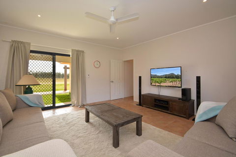 JE Guesthouse, Central To All The Hunter Valley Has To Offer - Accommodation Melbourne 4