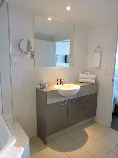 BASE Holidays - Ettalong Beach Premium Apartments - Accommodation Melbourne 20