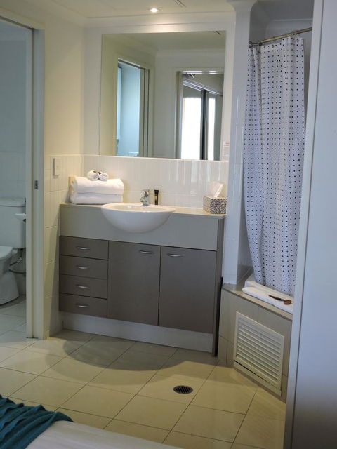 BASE Holidays - Ettalong Beach Premium Apartments - Accommodation Melbourne 8