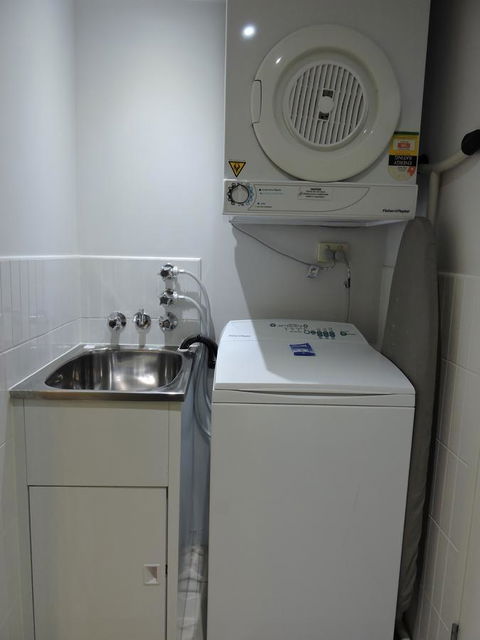 BASE Holidays - Ettalong Beach Premium Apartments - Accommodation Melbourne 3