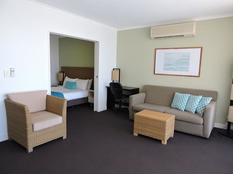 BASE Holidays - Ettalong Beach Premium Apartments - Accommodation Melbourne 9