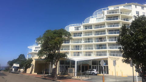 BASE Holidays - Ettalong Beach Premium Apartments - Accommodation Melbourne 0