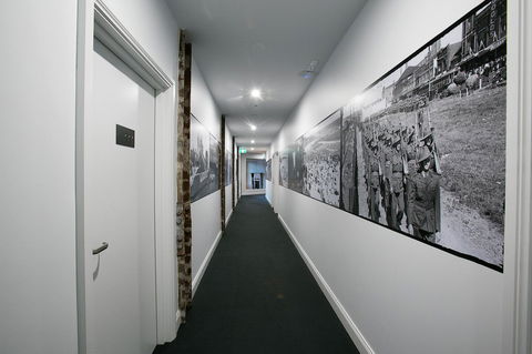The Lucky Hotel - Accommodation Melbourne 32