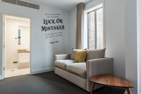 The Lucky Hotel - Accommodation Melbourne 23