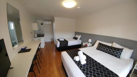Eden Motel - Melbourne 4u 6