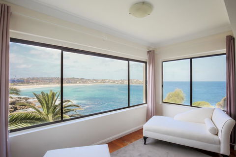 Ultimate Bondi Escape #2 - A Bondi Beach Holiday Home - Accommodation Melbourne 0