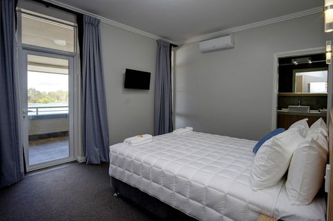 Lakes And Ocean Hotel Forster - Accommodation Melbourne 12