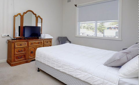Lakes And Ocean Hotel Forster - Accommodation Melbourne 1
