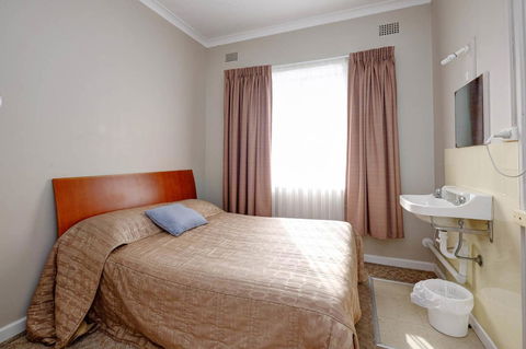 Lakes And Ocean Hotel Forster - Accommodation Melbourne 9