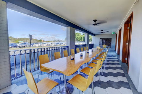 Lakes And Ocean Hotel Forster - Accommodation Melbourne 7