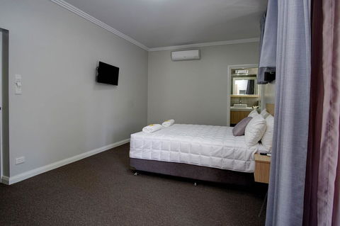 Lakes And Ocean Hotel Forster - Accommodation Melbourne 17