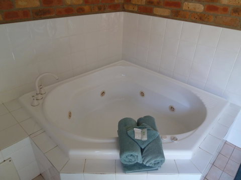 Mollymook Surfbeach Motel & Apartments - Accommodation Melbourne 30