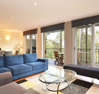 Villa De Saran located within Cypress Lakes - Accommodation Melbourne