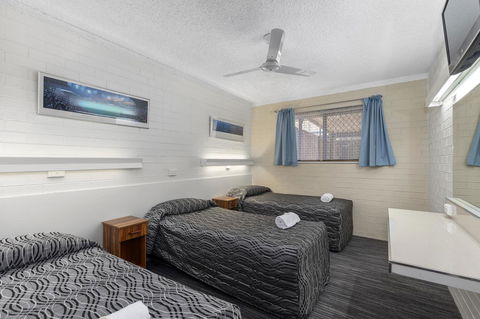Coastal Bay Motel - Accommodation Melbourne 17