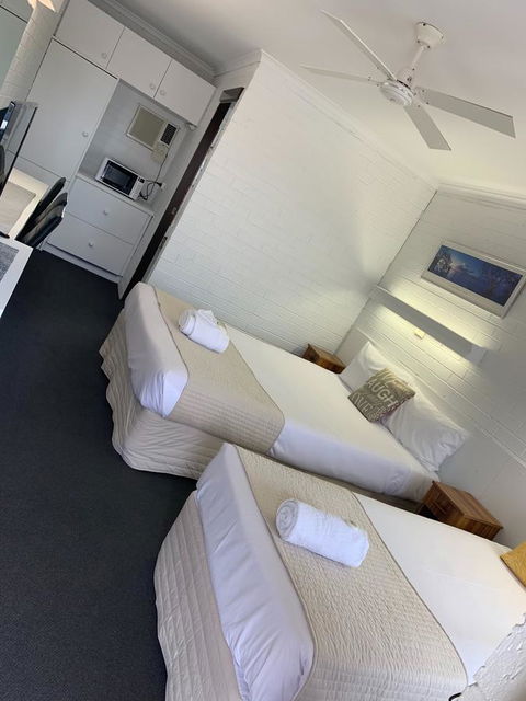 Coastal Bay Motel - Accommodation Melbourne 34