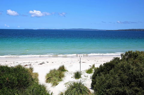 Sandy Toes Beach House Jervis Bay - 2min To Beach - Accommodation Melbourne 24