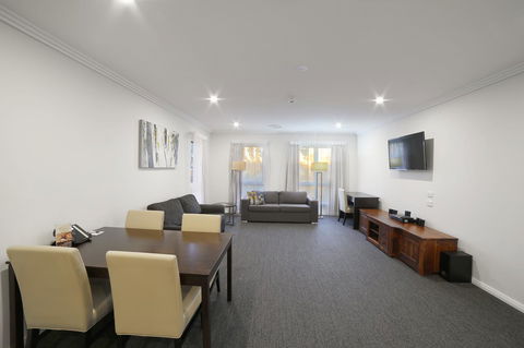 Best Western Plus Bolton On The Park - Accommodation Melbourne 21