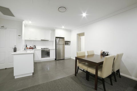 Best Western Plus Bolton On The Park - Accommodation Melbourne 22