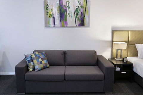 Best Western Plus Bolton On The Park - Accommodation Melbourne 12