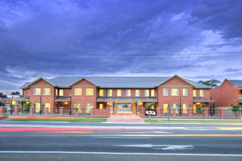 Best Western Plus Bolton On The Park - Accommodation Melbourne 28