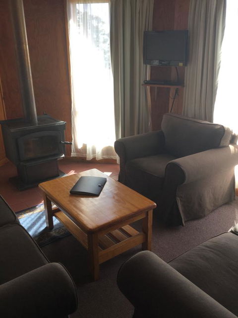 Jenolan Cabins - Melbourne 4u 12