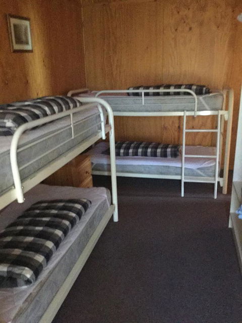 Jenolan Cabins - Melbourne 4u 5