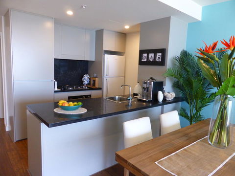 Arena Luxury Beachfront Apartment - Accommodation Melbourne 17