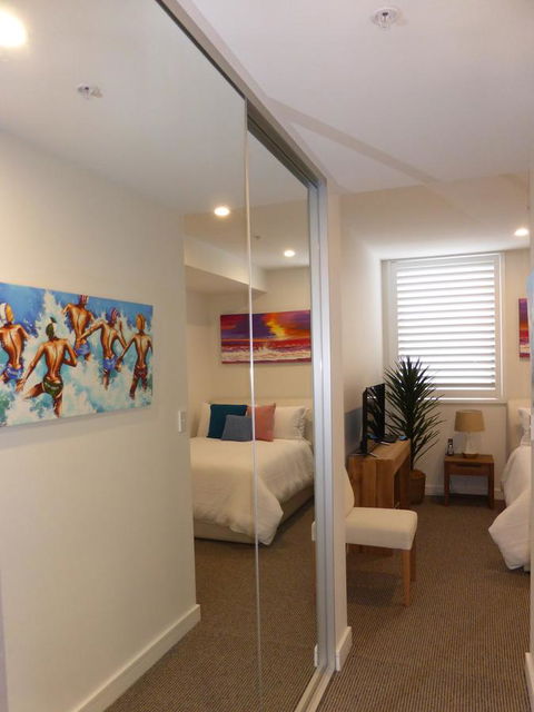 Arena Luxury Beachfront Apartment - Accommodation Melbourne 28
