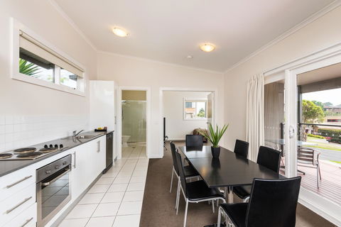 Horizon Holiday Apartments - Accommodation Melbourne 0