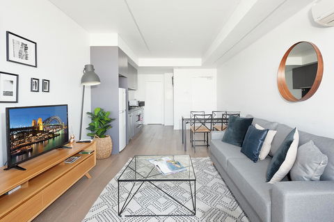 Newtown's Best Designer Apartment - Accommodation Melbourne 1