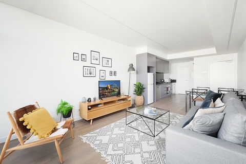 Newtown's Best Designer Apartment - Accommodation Melbourne 7