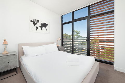 Newtown's Best Designer Apartment - Accommodation Melbourne 2