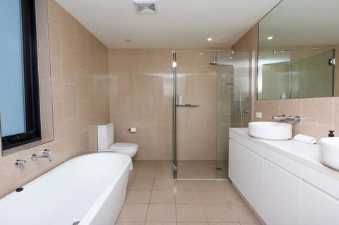 The Penthouse - Accommodation Melbourne 16