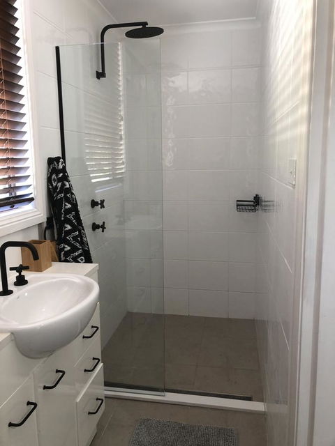 Chanticleer Gardens Barn Cottage With A Pool - Accommodation Melbourne 24