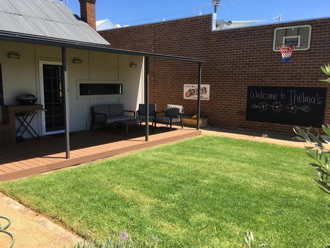 Thelma's Temora - Accommodation Melbourne 11