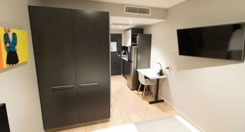 Studio 8 Residences - Adults Only - Accommodation Melbourne 12