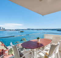 Panoramic harbour views and unbeatable comfort - Accommodation Melbourne